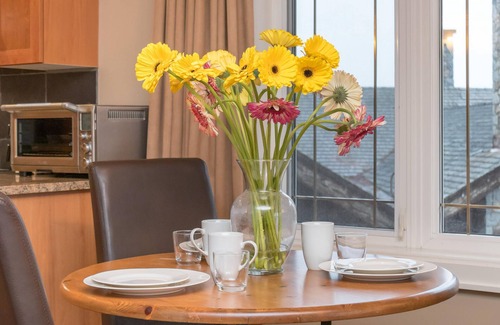 Sidney Condo | New gorgeous Sidney Miraloma