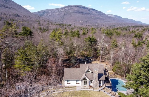 Saugerties House | NEW! Gorgeous spacious family escape with Pool & Mountain views