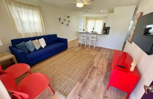 Port Orange House | NEW Gorgeous Sunshine-Up 6 Guests-Private Backyard