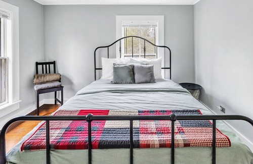 Winter Harbor House | New! Grindstone Bungalow