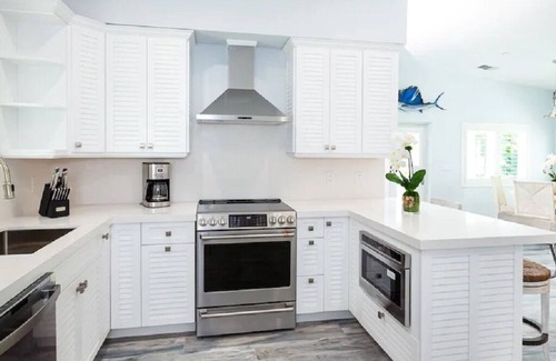 Islamorada House | New Ground Level Caribbean Cottage
