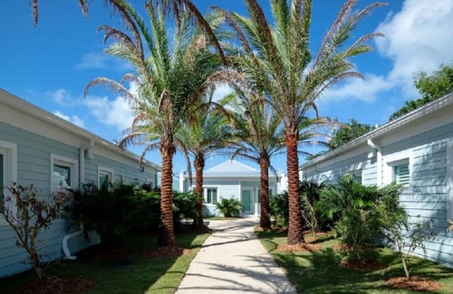 Islamorada House | New Ground Level Caribbean Cottage