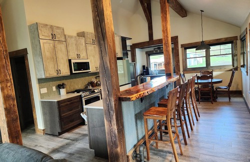 Bozeman Other | New Guest Ranch Farmhouse Lodge Fully Remodeled & Comfort w/Mtn Views & trails