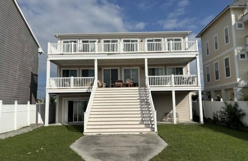 Willoughby Spit House | NEW! Harbor Cove (4-Bedroom Home) - Pets Allowed