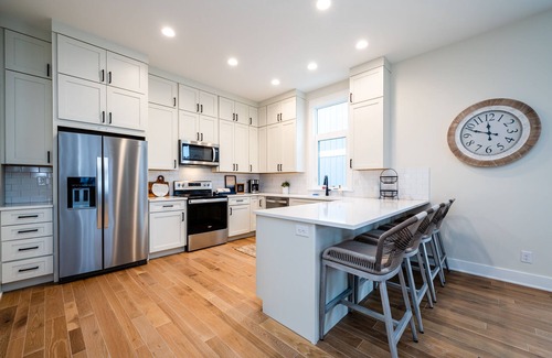 Saint Joseph House | New Harbor Shores House with Bunk Beds, terrance, and Pool!