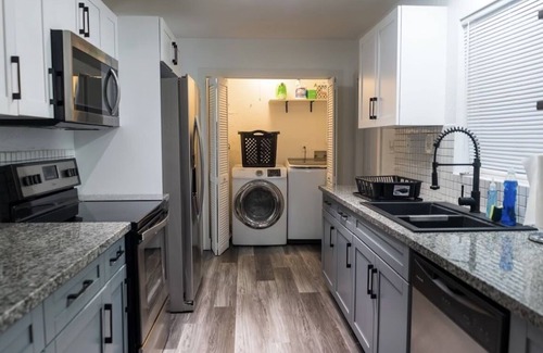 Delray Beach House | NEW! Heated salt water pool.Walking distance to Atlantic Ave