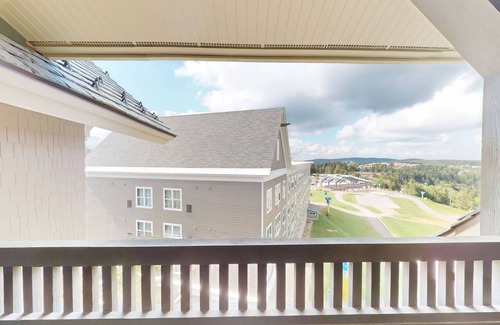 Snowshoe Condo | NEW! Highland House 401 - Brigham Two Bedroom Condo