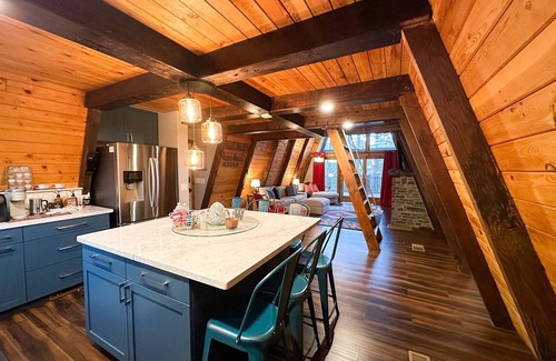 Highland Pines Cabin | NEW Highland Pines A-Frame Chalet
