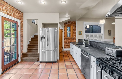 Baker House | New! Historic Baker Neighborhood - Sleeps 8 - Firepit/Yard