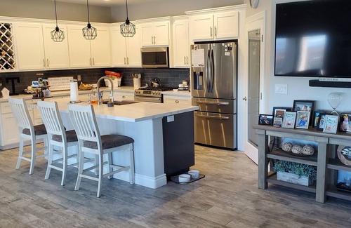 Sunridge Estates House | New Home 10 minuets from river, lake and casinos