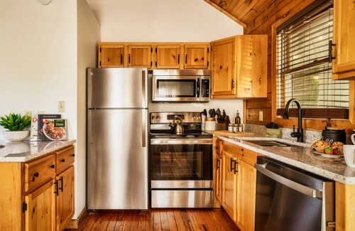 Sevierville Cabin | New Hot Tub, Hammocks, Pet Friendly, Romantic Honeymoon Mountain Getaway