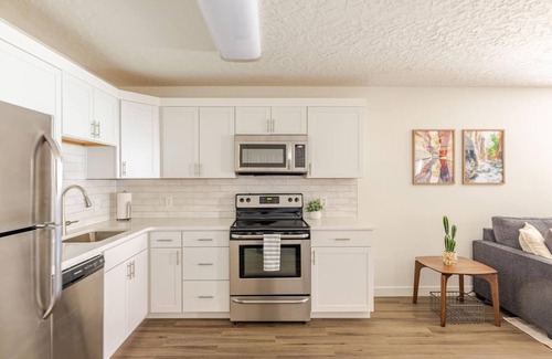 St. George Condo | *New* Hot Tub, Pickleball, Putt Putt -Sports Village