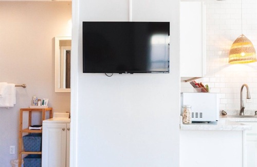 Wilmington Beach Apartment | New Hot Tub, Surf Studio, Easy Walk to Beach!