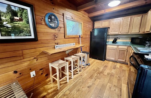 Stanton Cabin | New Hot Tub & Trailer Parking @ Cliff Eagle