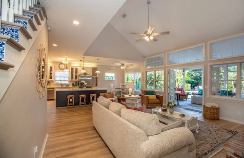Bradenton House | NEW! Htd Pool, Spa, Firepit ~ 3 Kings+Chef Kitchen