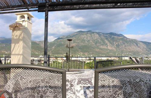 Kalamata Apartment | New independent loft, 360⁰ view, 5' beach/center