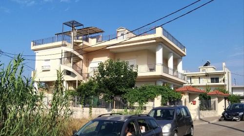 Kalamata Apartment | New independent loft, 360⁰ view, 5' beach/center
