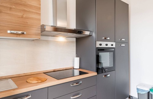 La Spezia Apartment | NEW! La Spezia Modern & Central Apartment x6