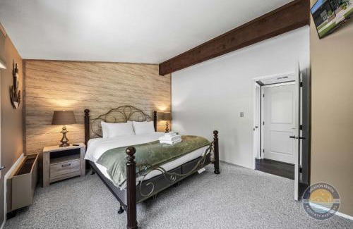 Lake Geneva House | New Lake Como Condo with Lake Views