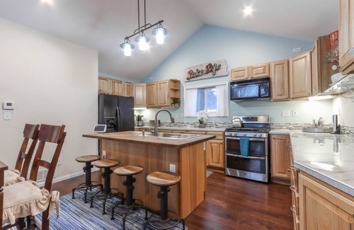 Arbor Vitae House | New Lake Home w Water Toys & Game Rm! In Town & On Snowmobile Trails