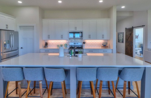 Winchester House | *NEW* Lake Life Living @Twin Creeks - Sleeps 13
