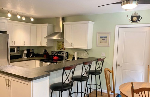 Bay Shore House | New! Lake Michigan private access. Nestled between Charlevoix and Petoskey.