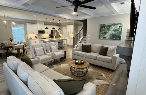 Lake Oconee House | NEW! Lake Oconee Masters Getaway with golfing amenities!