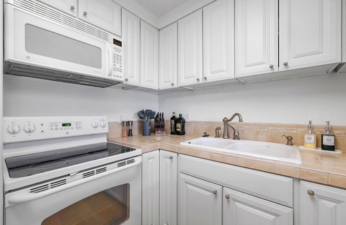 McCall Condo | New* Lake Time - Crystal Beach - Lakefront - Beach - Seasonal Pool