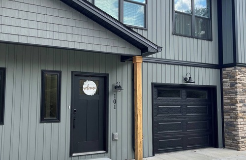 Lancaster Condo | New Lakefront Condo on Herrington Lake Lancaster - Walk to the Marina!