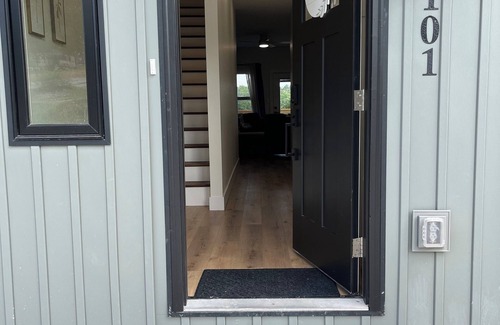 Lancaster Condo | New Lakefront Condo on Herrington Lake Lancaster - Walk to the Marina!