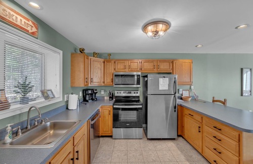 North Creek House | NEW! Lies 18N - Cozy & Scenic Mountain Retreat by The Summit at Gore Mountain