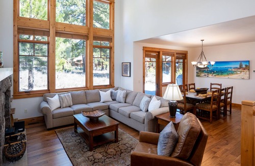Truckee House | New Listing! 3 BD Residence At Old Greenwood!