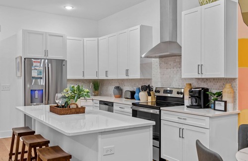 Inglewood Apartment | New listing 3BD/3BA Nashville condo minutes from Broadway and Nissan stadium