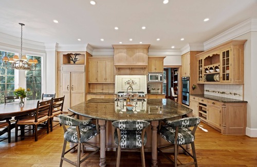 Vanderhorst Plantation House | NEW LISTING! 5 bd, Luxury, Private Pool, Golf Course Views!