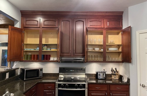 La Follette House | NEW LISTING! 5Bed 3Bath Lakefront Retreat, 2 slip dock, sun deck & slide!