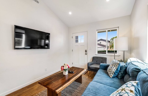 Seaside House | New listing! Adorable home in Monterey w/ backyard, firepit, & grill!