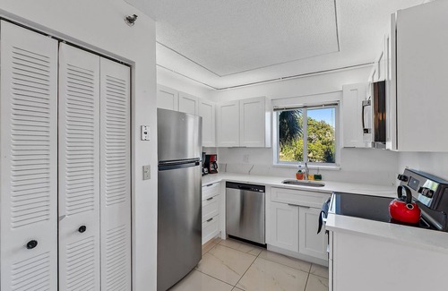Sea Palms Condo | New listing - Beautiful 1BR 1.5BA apartment close to the beach