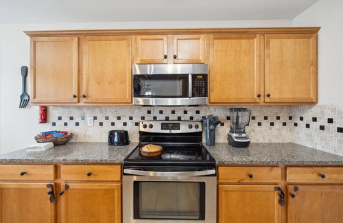 Elizabeth City House | NEW LISTING! Charming Family Retreat with Spacious Yard