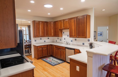 Villages of Five Points House | New Listing Coastal Beauty-Bike to Beach