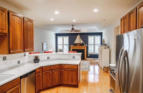 Villages of Five Points House | New Listing Coastal Beauty-Bike to Beach