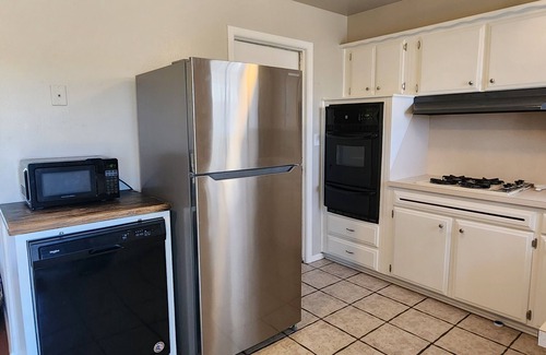 South Oklahoma City House | New Listing ~ Copper Lamp Cottage. Pet Friendly