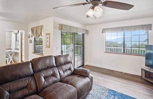 Yosemite Forks House | NEW LISTING! Cozy and Comfortable Yosemite Portal by RedAwning