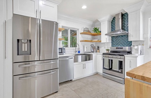 Miami Springs House | New Listing Cozy Miami Springs | Relaxing Retreat