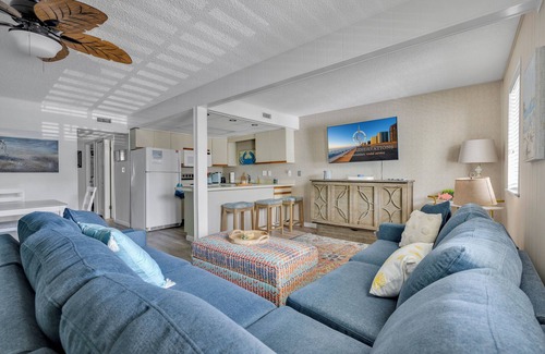 Caine Woods Condo | New Listing! Cute 2 bedroom, 2 bath condo in desirable North OC