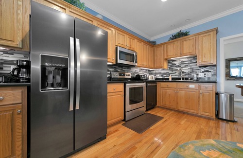 Lake Toxaway Condo | NEW LISTING Delightful 3-bedroom condo in Lake Toxaway with stunning views
