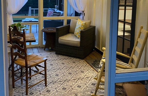 Helen Cottage | NEW LISTING!! Elegant Cottage/ Tiny House