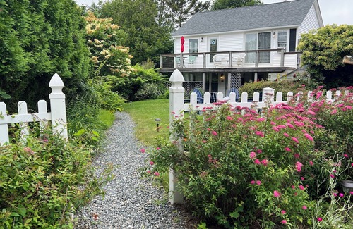 Southwest Harbor Apartment | New Listing! Garden level Apartment with great harbor access!