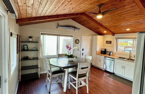 Kahaluu Bay House | New Listing! Gated Beachfront! Snorkeling/Surfing!