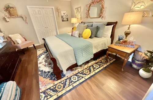 North Richland Hills House | New Listing in the heart of Fort Worth - 4 Bedrooms and professionally decorated