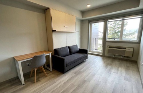 Rutland Condo | New Listing in VRBO Short Term Vacation Rental - Minimum One Month